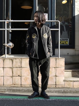 「アイテム（ミリタリージャケット）」を使った、HASUMIさん（メンズ・168cm・30代）の春コーディネート