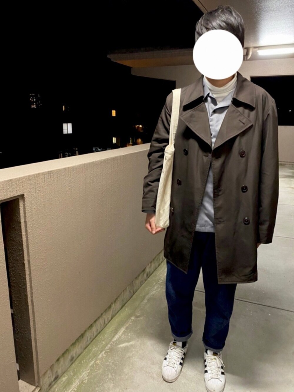 「春コーデ、お洒落さんとつながりたい、大学生、きれいめカジュアル、花見」｜「no brandのオープンカラーシャツ（シャツ/ブラウス、グレー系）」を使った、ゆうさん（メンズ・175cm）の春コーディネートの1枚目の写真
