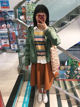 Yu Jie Linさんのコーディネート