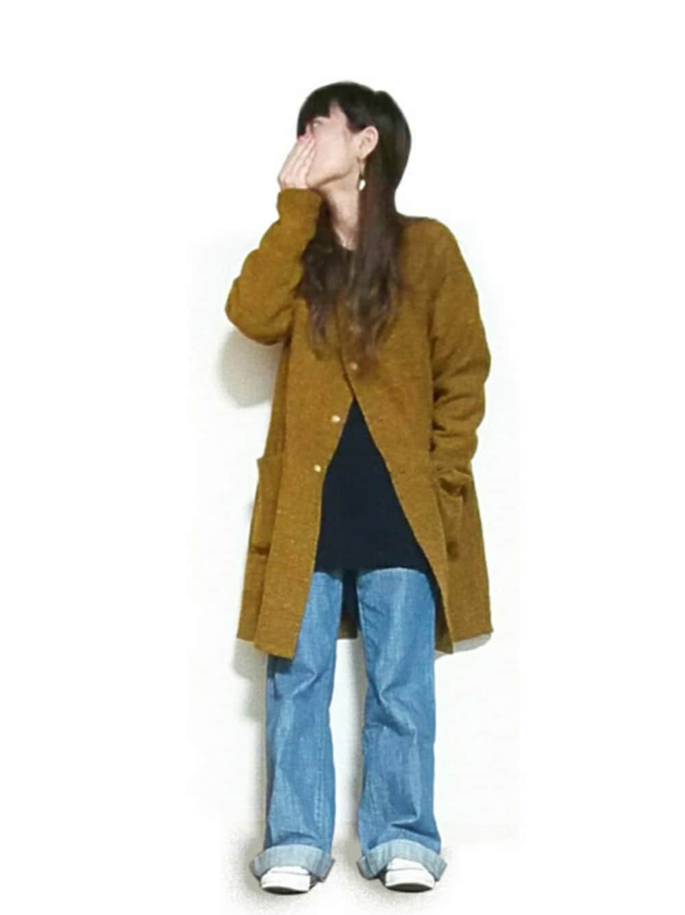 「コンバース、オールスター、バギーデニム、ワイドパンツ」｜「AZUL by moussyのトライアングルエポ×ミニストーンSETピアス（ピアス（両耳用）、ブラック系）」を使った、mamemomomoさん（レディース・162cm）の春コーディネートの1枚目の写真