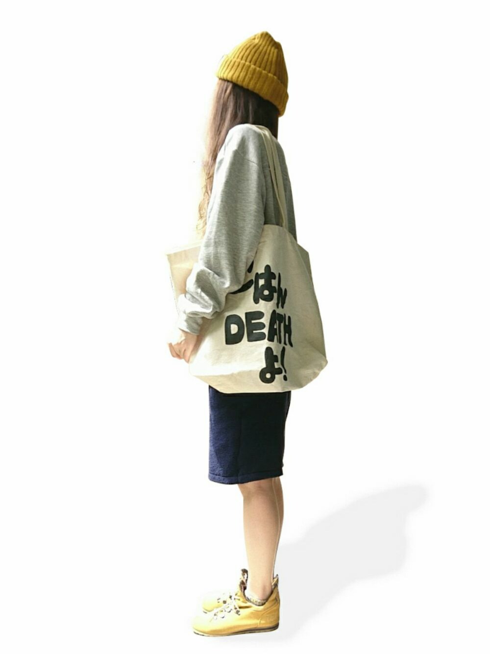 「スウェット、短パン、トートバッグ」｜「GUのアイテム（スウェット、グレー系）」を使った、mamemomomoさん（レディース・162cm）の春コーディネートの1枚目の写真