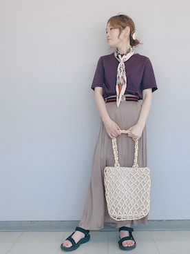 「スカーチョ」｜「アイテム（財布/小物）」を使った、MIKOさん（レディース・153cm）の春コーディネート