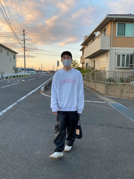 「SCYE BASICS（サイベーシックス）のアイテム（バッグ）」を使った、山岡さん（メンズ・165cm）の秋コーディネート