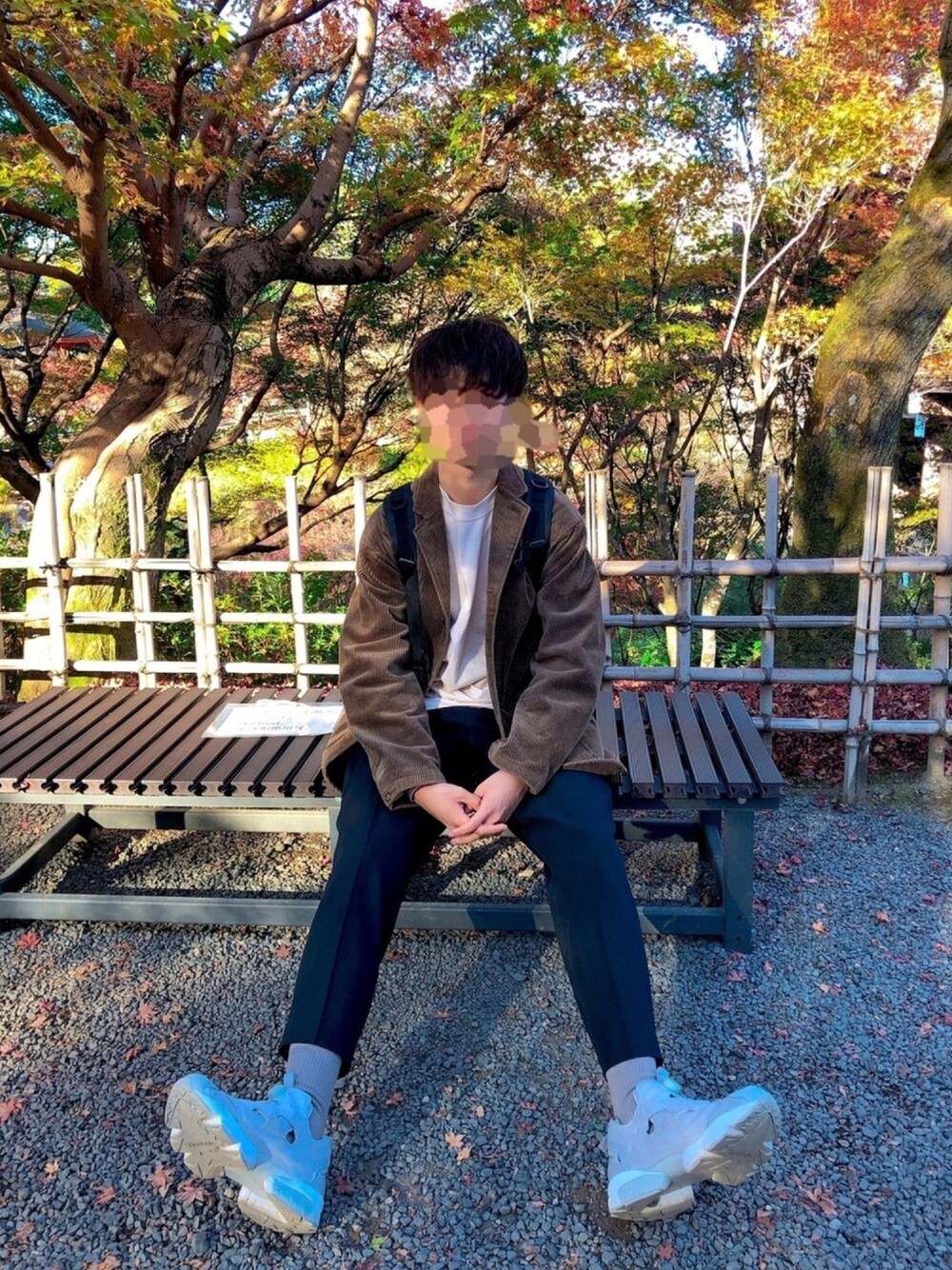「秋冬コーデ、秋のコーデ、秋服、休日スタイル、シンプル、オトナカジュアル、コーデュロイ、UNIQLO、BEAMS、reebok」｜「BEAMSのBEAMS / コーデュロイ イージー ジャケット（テーラードジャケット、ブラウン系）」を使った、ringoさん（メンズ・177cm）の秋コーディネートの1枚目の写真