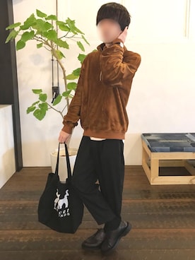 「WHITE LINE（ホワイトライン）のアイテム」を使った、じいさん（メンズ・172cm）の冬コーディネート