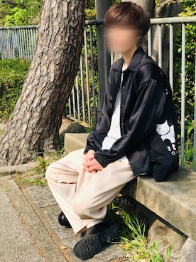 「WHITE LINE（ホワイトライン）のアイテム」を使った、じいさん（メンズ・172cm）の春コーディネート