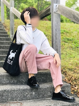 「WHITE LINE（ホワイトライン）のアイテム」を使った、じいさん（メンズ・172cm）の春コーディネート
