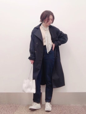 「ジャックパーセル」｜「アイテム（トレンチコート）」を使った、isonさん（レディース・156cm）の冬コーディネート