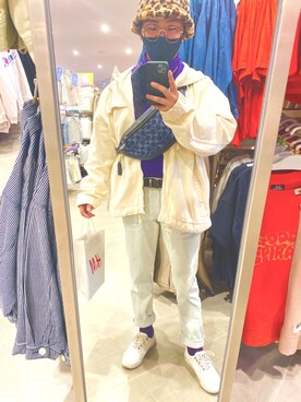 「GU（ジーユー）のアイテム（デニムパンツ、ホワイト系）」を使った、SHOTAさん（メンズ・170cm）の春コーディネート