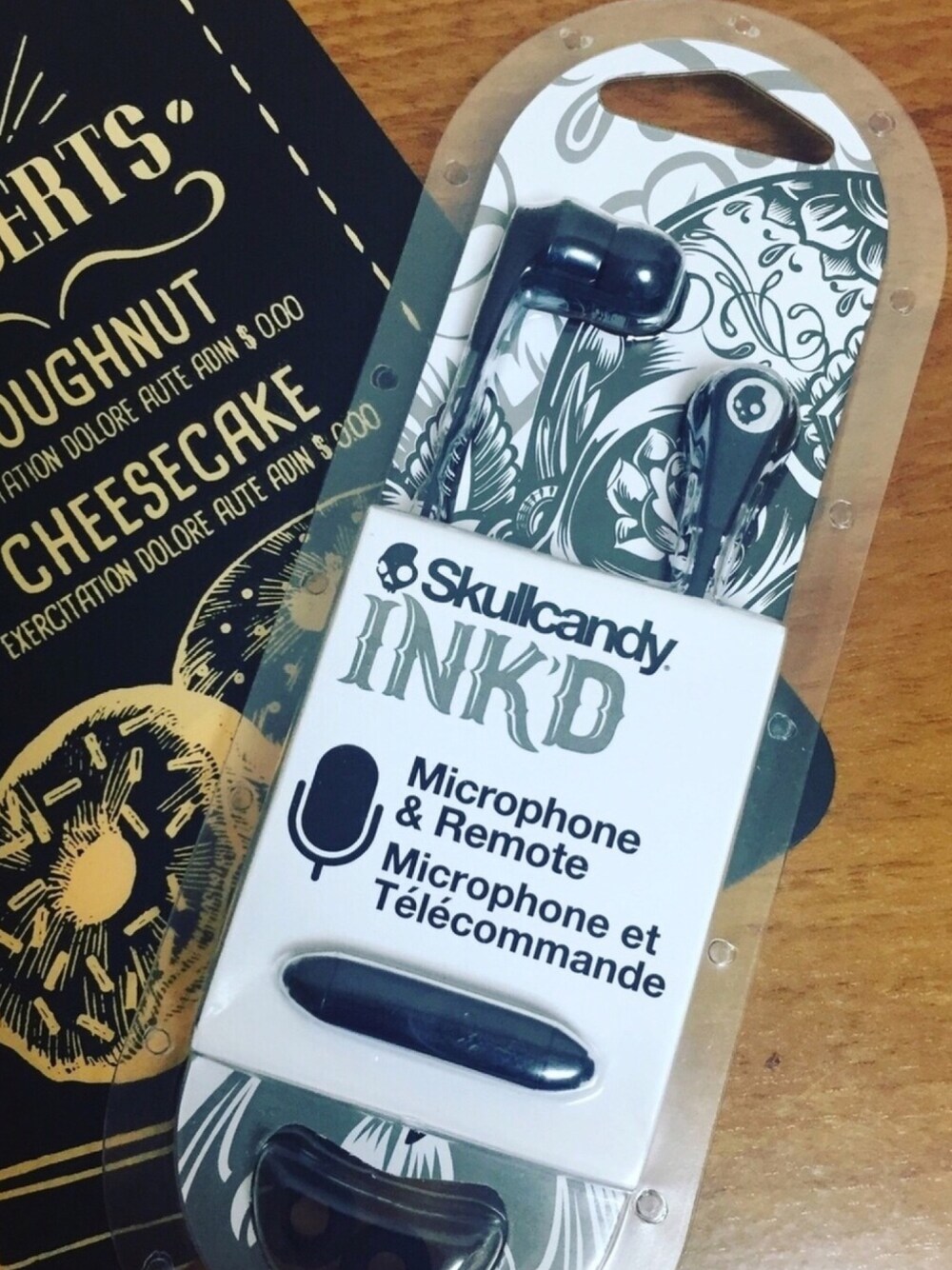 「ブラック、Skullcandy、ストリート、音楽で繋がる、ストリート系、スカル」｜「SKULL CANDYのアイテム（その他雑貨、ブラック系）」を使った、Panda moonさん（レディース・156cm）の秋コーディネートの1枚目の写真