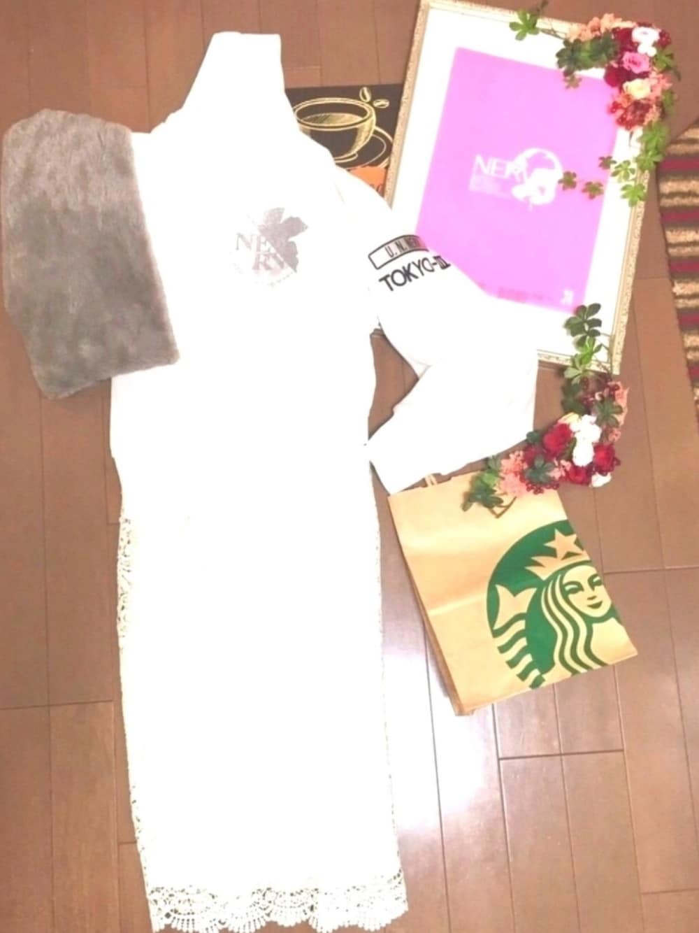 「シンプルおしゃれが好き、低身長、プチプラ、GU、オトナカジュアル、タイトスカート、エヴァンゲリオン、クリスマス、シンプル、ユニクロ」｜「GUのアイテム（パーカー、ホワイト系）」を使った、Panda moonさん（レディース・156cm）の秋コーディネートの1枚目の写真