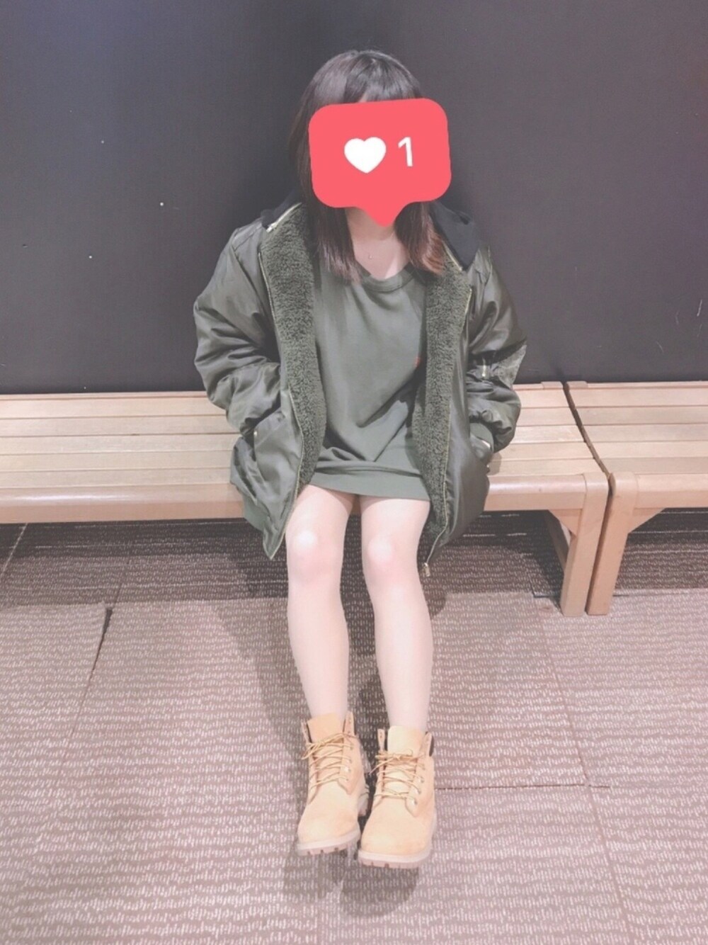 「カーキ、カーキ色、Timberland、ストリート系」｜「GUのアイテム（スウェット、グリーン系）」を使った、ささん（レディース・154cm）の秋コーディネートの1枚目の写真
