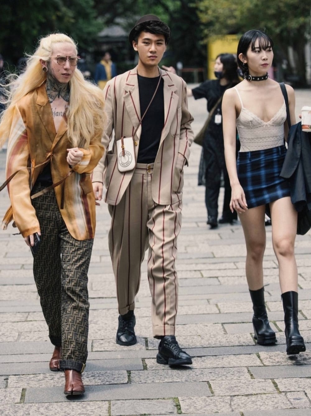 「MASU、FENDI、Maison Margiela、HAVERSACK、burberry、HENRIK VIBSKOV、gentlemonster、ootd、街頭穿搭」｜「MASUのアイテム（その他アウター、ブラウン系）」を使った、chuckle掐口さん（メンズ・170cm）の春コーディネートの1枚目の写真