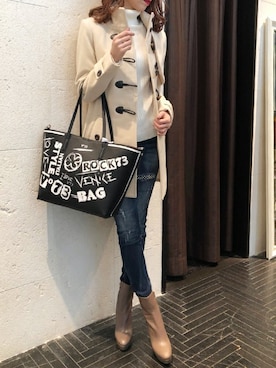 「アイテム（ダッフルコート）」を使った、下西美希さん（レディース・165cm）の秋コーディネート