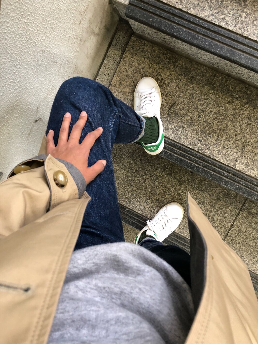「BEAMS BOY、#adidas、stan smith、orslow、しまむら、プチプラミックス、きれいめカジュアル、ノーカラーコート、リバーシブル、グレースウェット」｜「adidasの《メルマガ掲載》adidas アディダス STAN SMITH スタンスミス M20324 RWHT/RWHI/FAIR        （スニーカー、ホワイト系）」を使った、marinosukeさん（レディース・157cm）の秋コーディネートの1枚目の写真