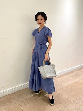 「La Manual Alpargatera（マヌアル・アルパルガテラ）のアイテム」を使った、山﨑 えいみさん（レディース・165cm）の春コーディネート