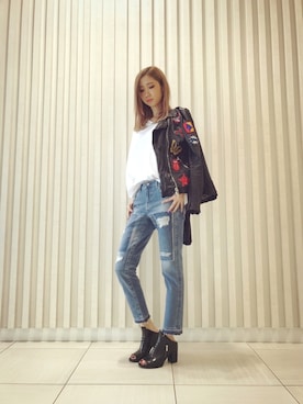 「Rawtus（ロータス）のアイテム（トップス）」を使った、4onさん（レディース・168cm）の冬コーディネート