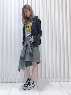 「AMPHIBIAN（アンフィビアン）のアイテム」を使った、4onさん（レディース・168cm）の春コーディネート