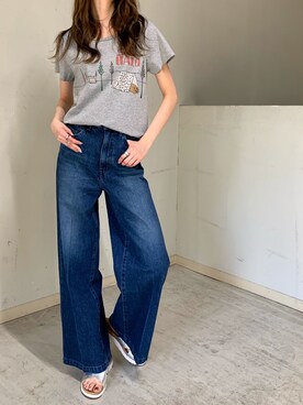 「woadblue（ウォードブルー）のアイテム（パンツ）」を使った、4onさん（レディース・168cm）の春コーディネート