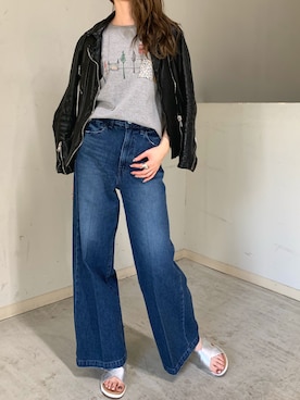 「woadblue（ウォードブルー）のアイテム（パンツ）」を使った、4onさん（レディース・168cm）の春コーディネート