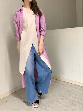 「woadblue（ウォードブルー）のアイテム（パンツ）」を使った、4onさん（レディース・168cm）の春コーディネート