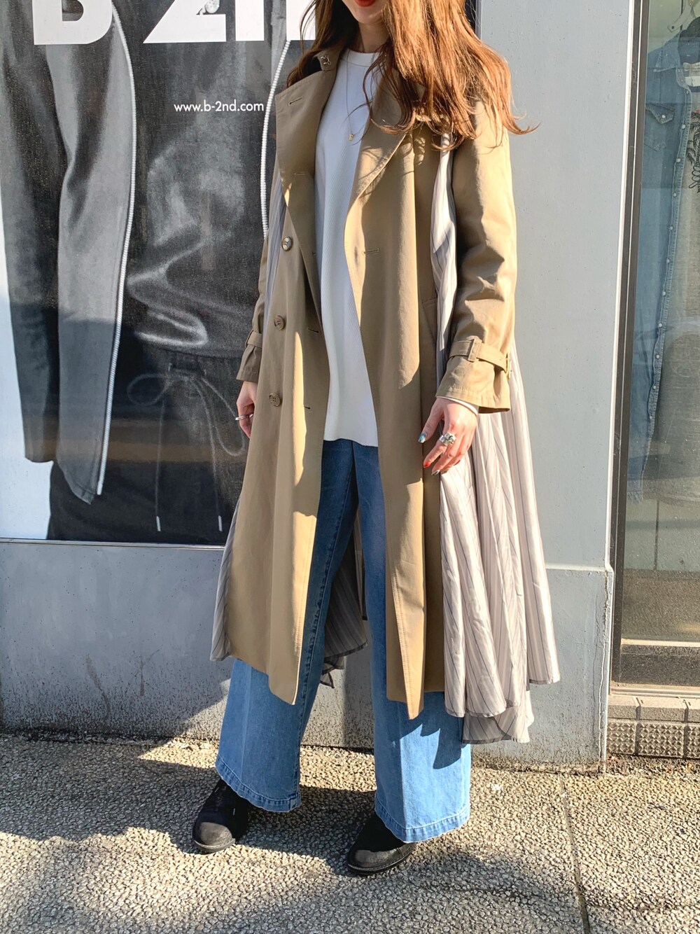 美品REKISAMIレキサミ　ショート　トレンチコート　プリーツ　異素材 美品REKISAMIレキサミ ショート トレンチコート プリーツ 異素材