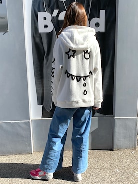 「woadblue（ウォードブルー）のアイテム（パンツ）」を使った、4onさん（レディース・168cm）の春コーディネート