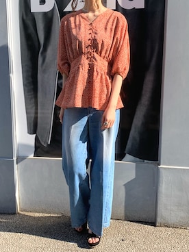 「woadblue（ウォードブルー）のアイテム（パンツ）」を使った、4onさん（レディース・168cm）の夏コーディネート