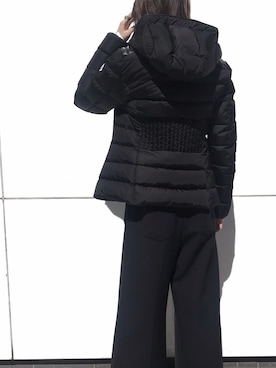 「MONCLER（モンクレール）のアイテム（ジャケット/アウター）」を使った、4onさん（レディース・168cm）の秋コーディネート