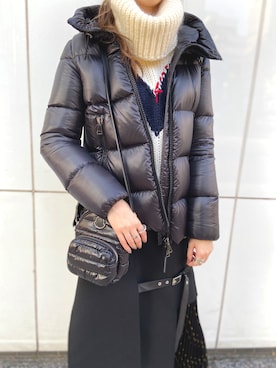 「MONCLER（モンクレール）のアイテム（ジャケット/アウター）」を使った、4onさん（レディース・168cm）の秋コーディネート