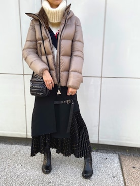 「MONCLER（モンクレール）のアイテム（ジャケット/アウター）」を使った、4onさん（レディース・168cm）の秋コーディネート