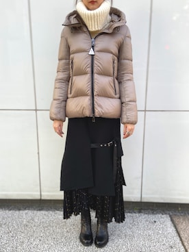 「MONCLER（モンクレール）のアイテム（ジャケット/アウター）」を使った、4onさん（レディース・168cm）の秋コーディネート