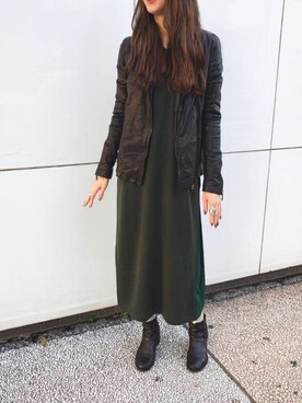 「ラフスタイル」｜「アイテム（ライダースジャケット）」を使った、4onさん（レディース・168cm）の秋コーディネート