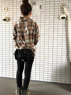 「UNIQLO（ユニクロ）のWOMEN ウルトラストレッチジーンズ（デニムパンツ）」を使った、Ameちゃんさん（レディース・164cm）の秋コーディネート