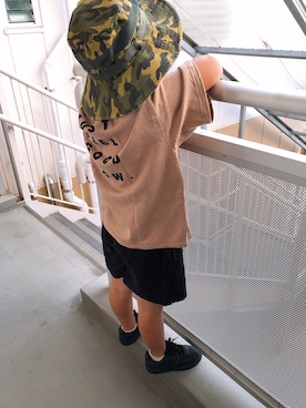 「DENIM DUNGAREE（デニムダンガリー）のメッシュ スポーツ ソックス（ソックス/靴下）」を使った、muuuさん（キッズ・128cm）の秋コーディネート