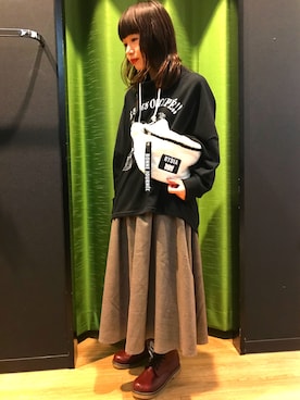 「Rydia（リディア）のアイテム（シューズ）」を使った、やまとさん（レディース・153cm）の秋コーディネート