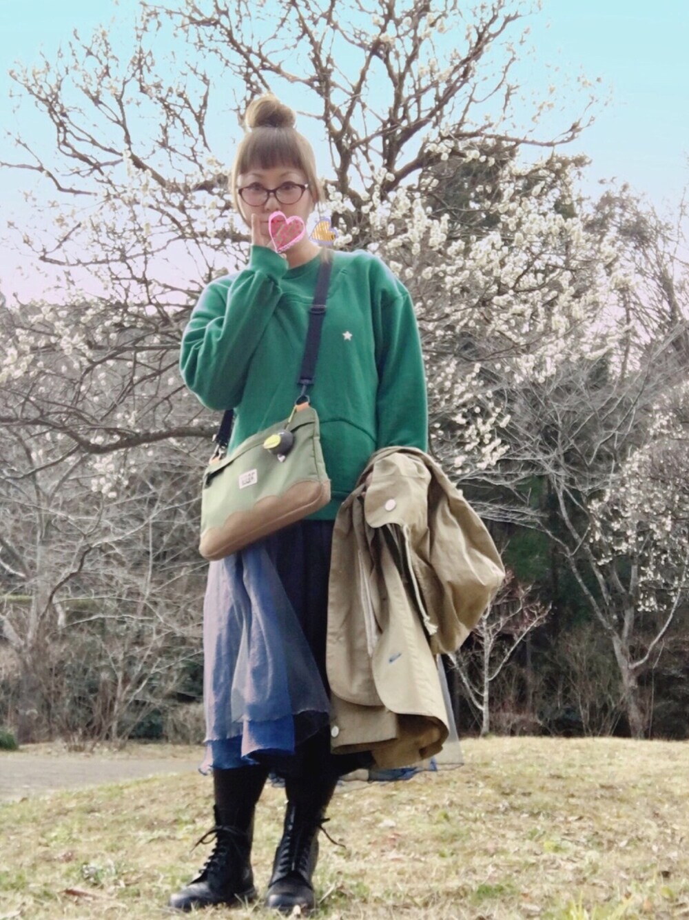 ブーツを使った「デニムガウチョパンツ」の人気ファッション
