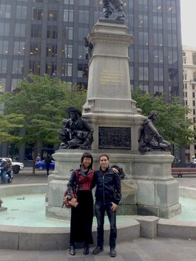 Xinyi Liさんのコーディネート