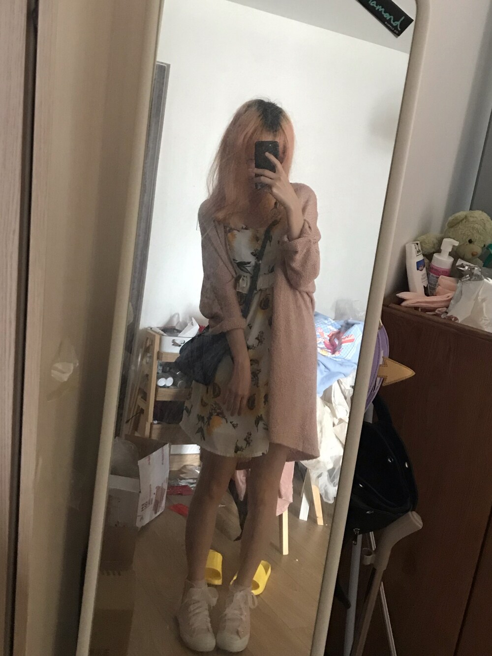 「FOREVER 21のアイテム（ピーコート、ピンク系）」を使った、jjwongさん（レディース・168cm）の春コーディネートの1枚目の写真