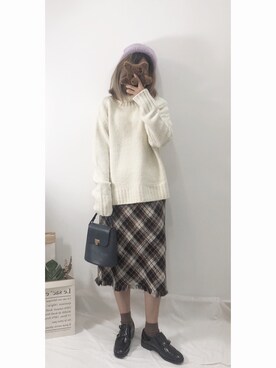 「COCO DEAL（ココディール）のアイテム（ニット/セーター、ホワイト系）」を使った、大大大丸子酱さん（レディース・155cm）の冬コーディネート