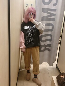 「Bershka（ベルシュカ）のアイテム（パーカー、ブラック系）」を使った、大大大丸子酱さん（レディース・155cm）の冬コーディネート