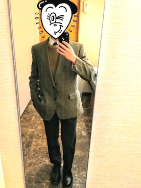 「Yves Saint Laurent（イヴサンローラン）のアイテム（テーラードジャケット）」を使った、beranabus 相互フォロー100％さん（メンズ・167cm）の冬コーディネート