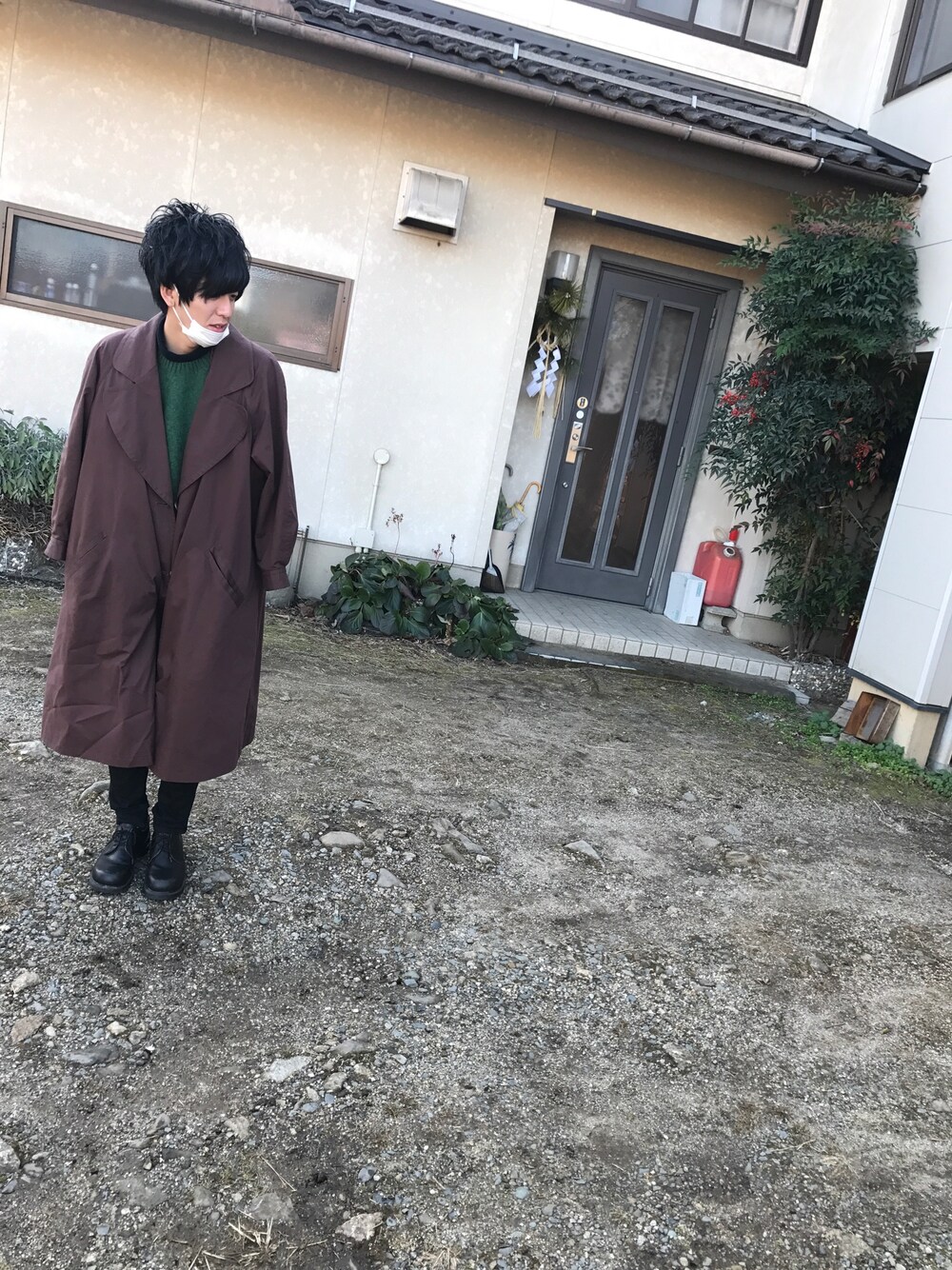 「christian dior、ブーツ、Dr.Martens、緑ニット、ニット、スキニー、ブラウン、タートルネック」｜「Christian Diorのアイテム（ジャケット/アウター、ブラウン系）」を使った、（＾ω＾）さん（メンズ・172cm）の冬コーディネートの1枚目の写真