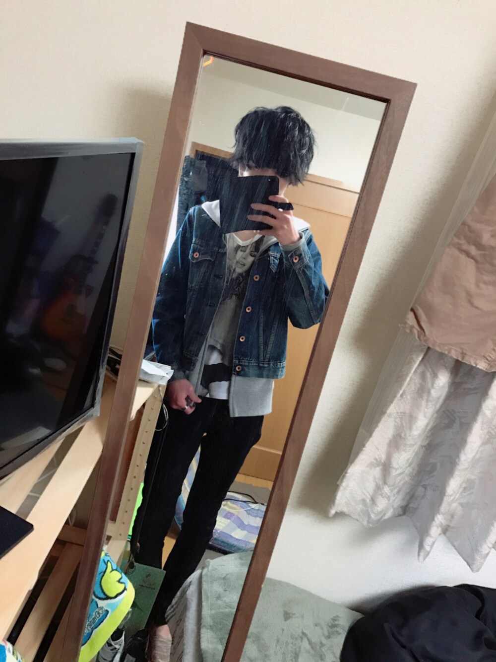 「Gジャン、Gジャン×パーカー、スキニー、古着」｜「EDWINのアイテム（デニムジャケット、ブルー系）」を使った、（＾ω＾）さん（メンズ・172cm）の春コーディネートの1枚目の写真