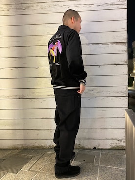 「XLARGE（エクストララージ）のアイテム（スカジャン）」を使った、藤田敬哉さん（メンズ・167cm）の冬コーディネート