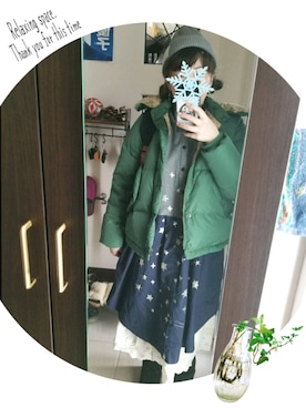 「AS KNOW AS plus（アズノゥアズプラス）のアイテム（ニットキャップ/ビーニー）」を使った、こうしさん（レディース・154cm）の冬コーディネート