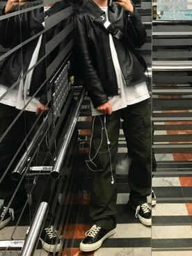 カーゴパンツを使った レザージャケット のメンズ人気ファッションコーディネート Wear