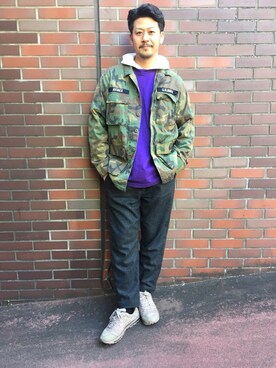 「AVIREX（アヴィレックス）のアイテム（ミリタリージャケット）」を使った、Junichiさん（メンズ・180cm）の冬コーディネート