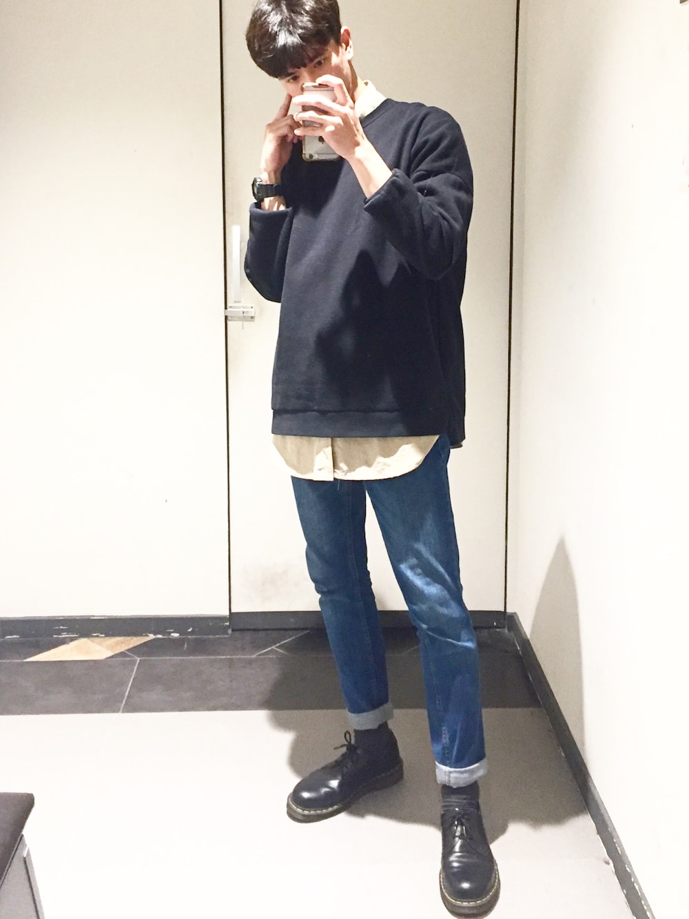 「大学生、大人カジュアル、ootd、look of the day、ootdtw、Dr.Martens、春コーデ、今日のコーデ」｜「Dr. Martensのアイテム（シューズ、ブラック系）」を使った、ionism_Shiroさん（メンズ・178cm）の冬コーディネートの1枚目の写真