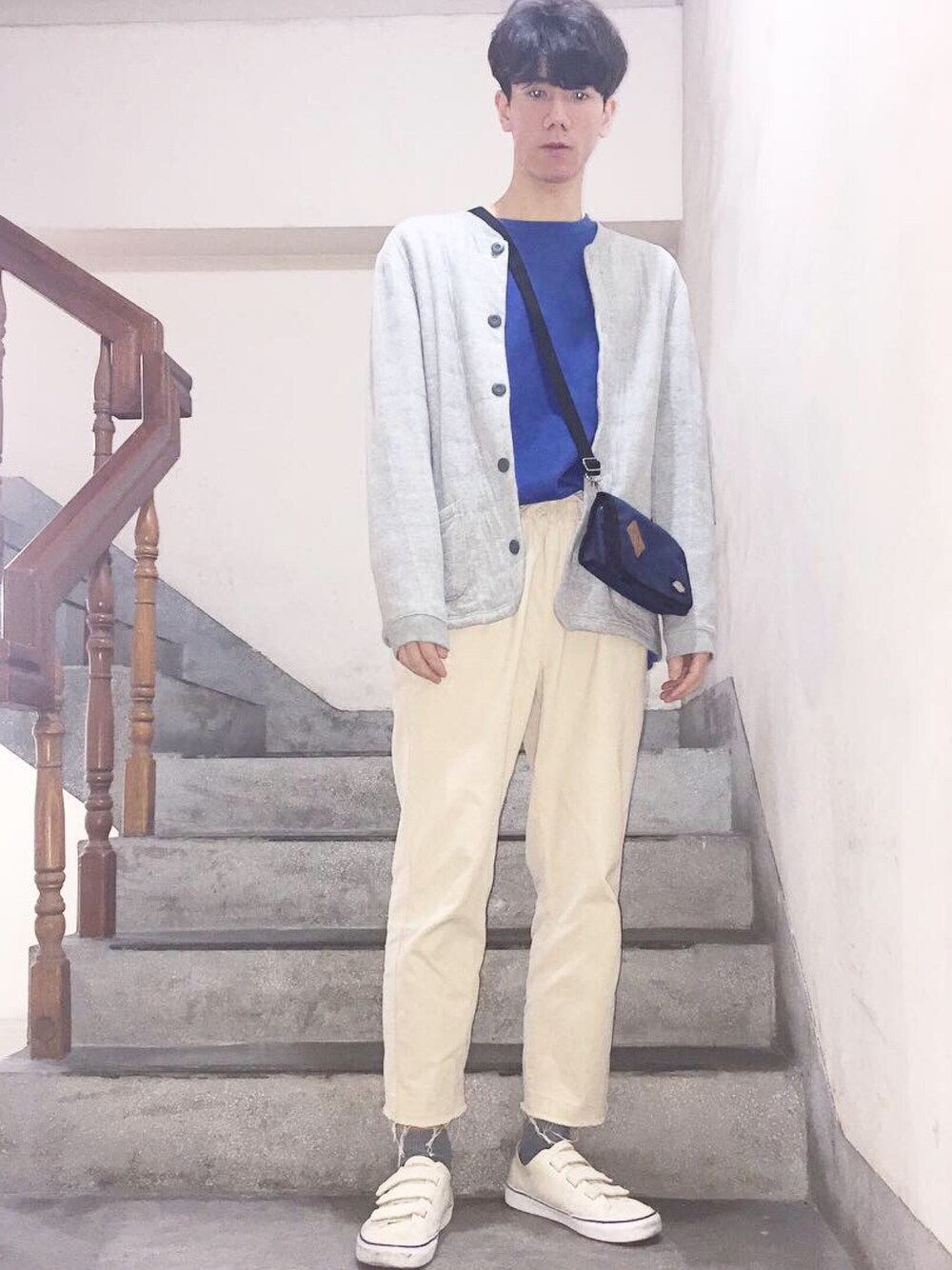 「シンプル、ootd、春コーデ、VANS、オトナカジュアル、ootdtw、look of the day、カジュアル、無印良品」｜「無印良品のアイテム（ノーカラージャケット、グレー系）」を使った、ionism_Shiroさん（メンズ・178cm）の春コーディネートの1枚目の写真